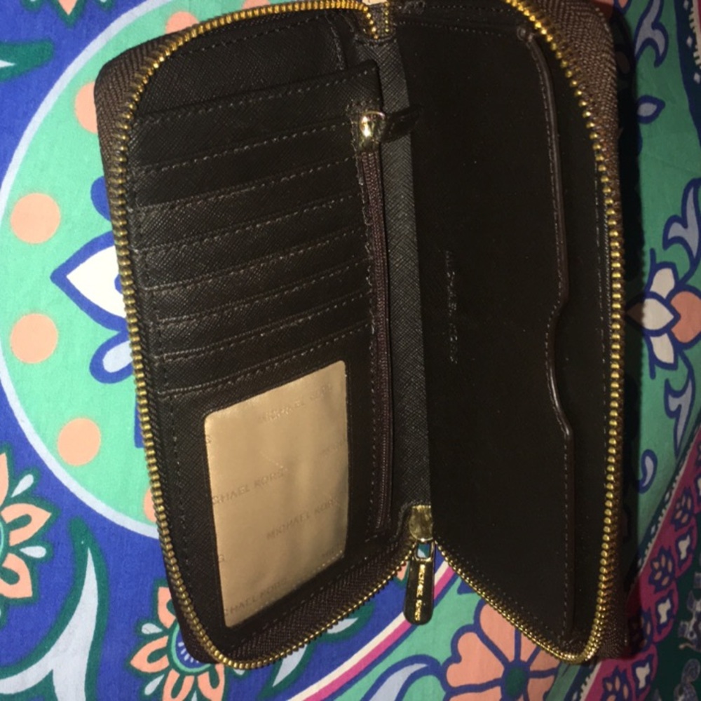MK wallet - Picture 5 of 5